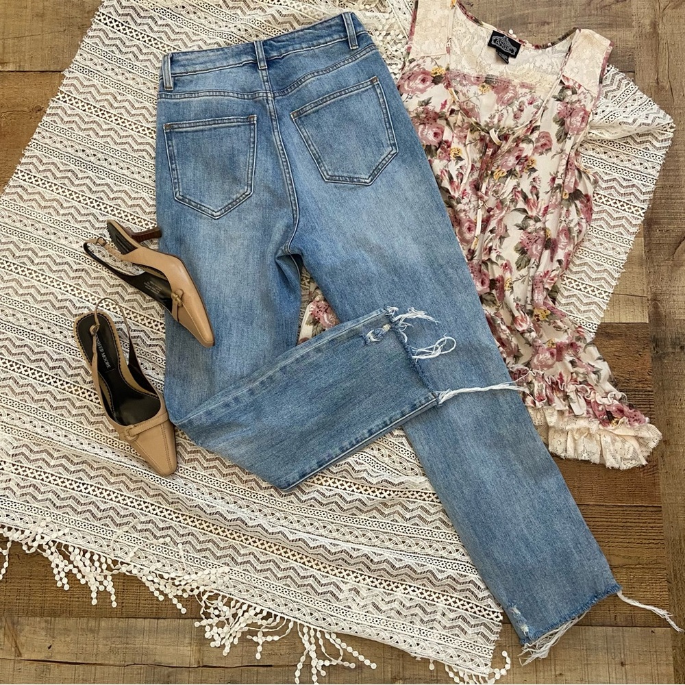 JEANS Straight Leg RACHEL PARCELL High Rise Distressed - Picture 7 of 10